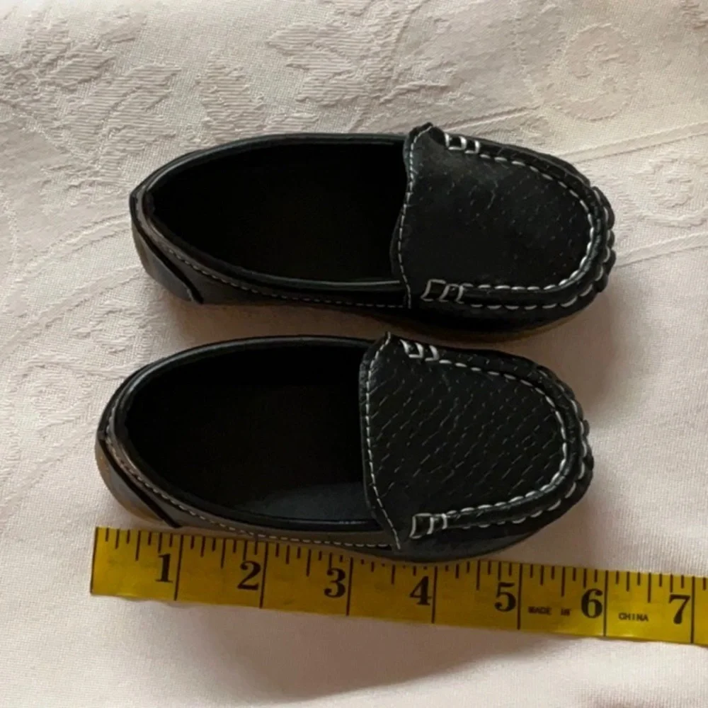 Toddlers Black Moccasins with Textured‎ Suede Finish